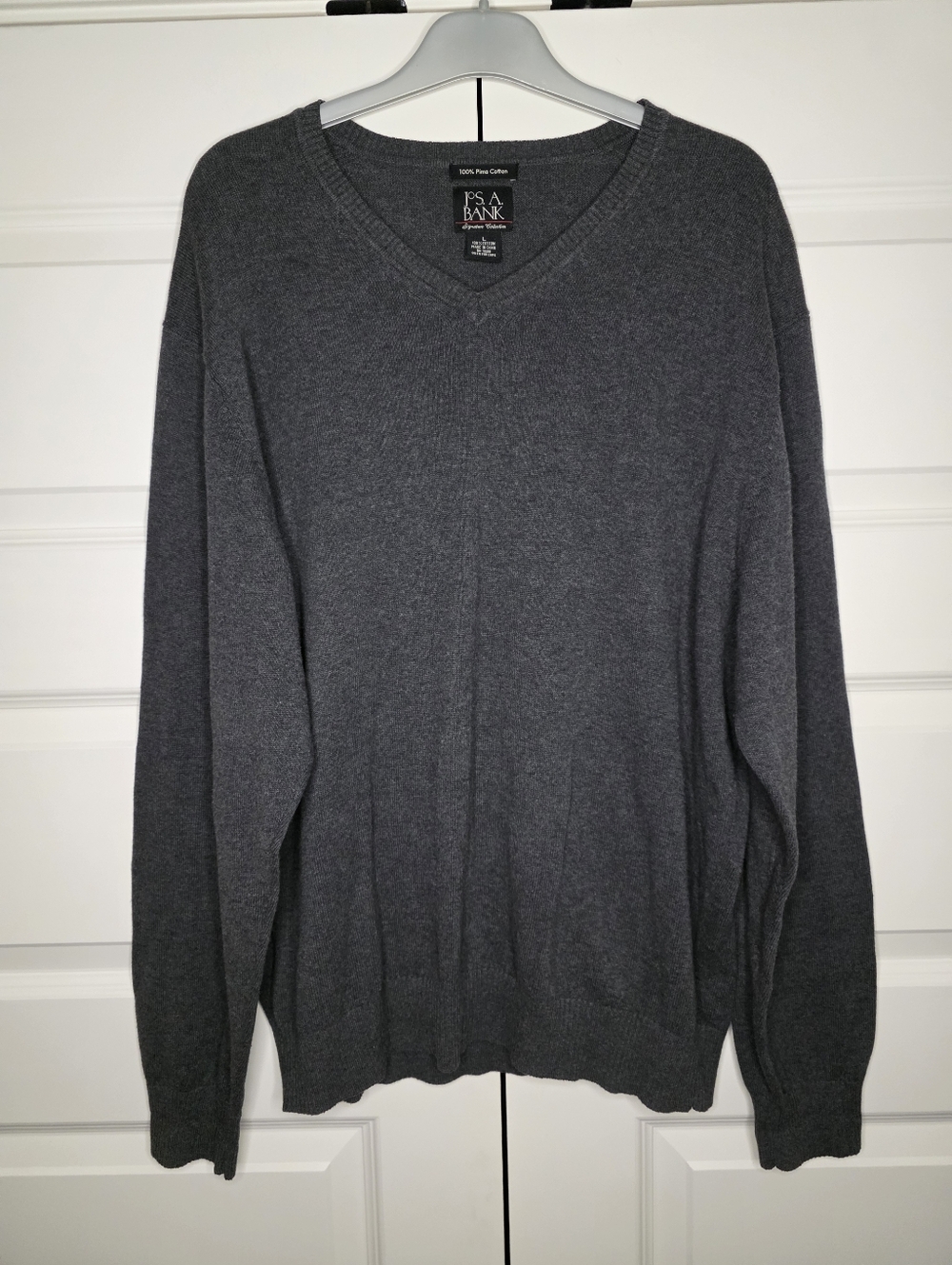 Jos. A. Bank Mens Large 'Signature Collection' Long Sleeve Gray V-Neck Sweater